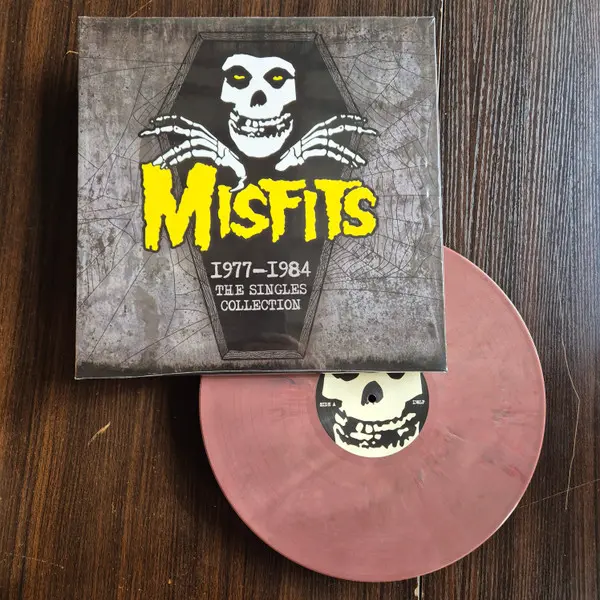 [100093] The Misfits - 1977-1984 The Singles Collection (LP regrind eco color)